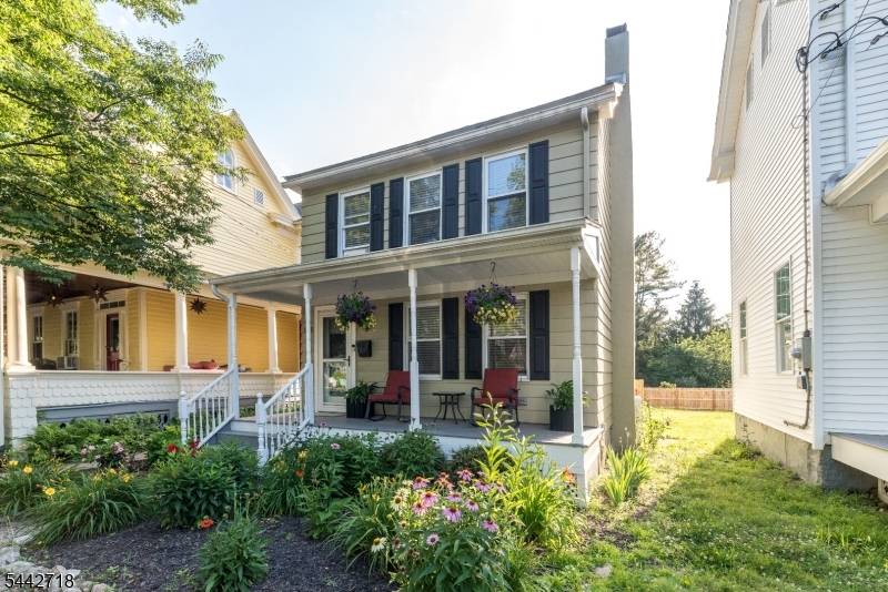 503 Harrison St, Frenchtown Boro, NJ 08825