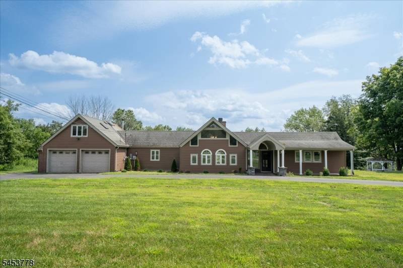 11 Summit Dr, Frankford Twp., NJ 07826