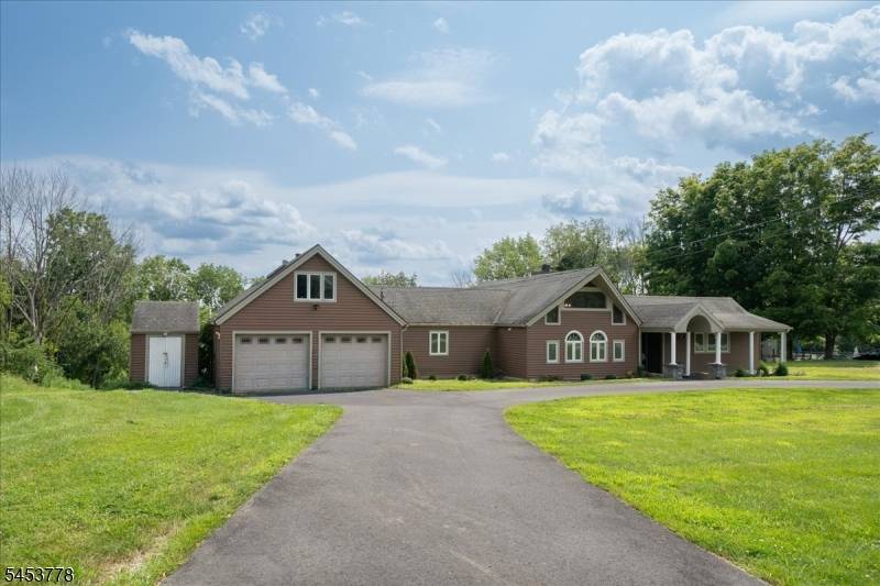11 Summit Dr, Frankford Twp., NJ 07826