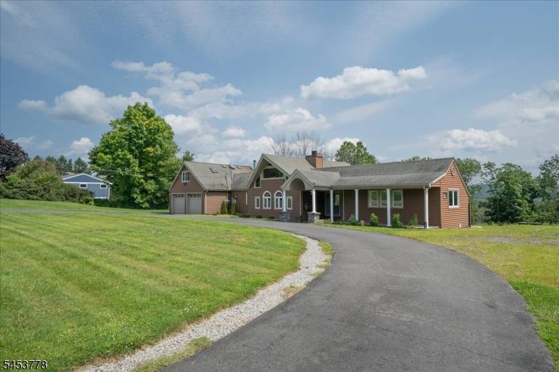 11 Summit Dr, Frankford Twp., NJ 07826