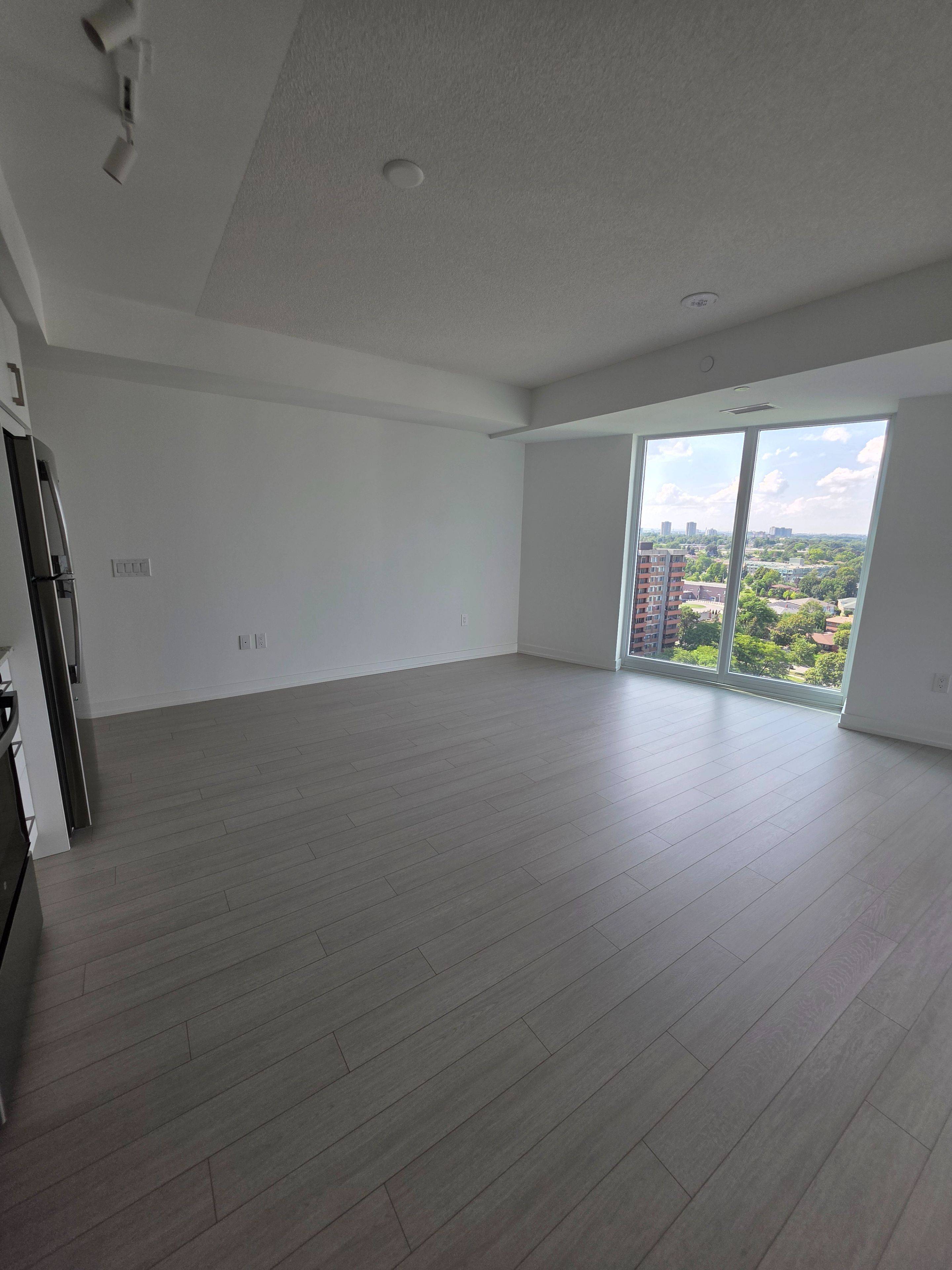 4010 Eglinton AVE W #1404, Toronto W09, ON M9A 0G5