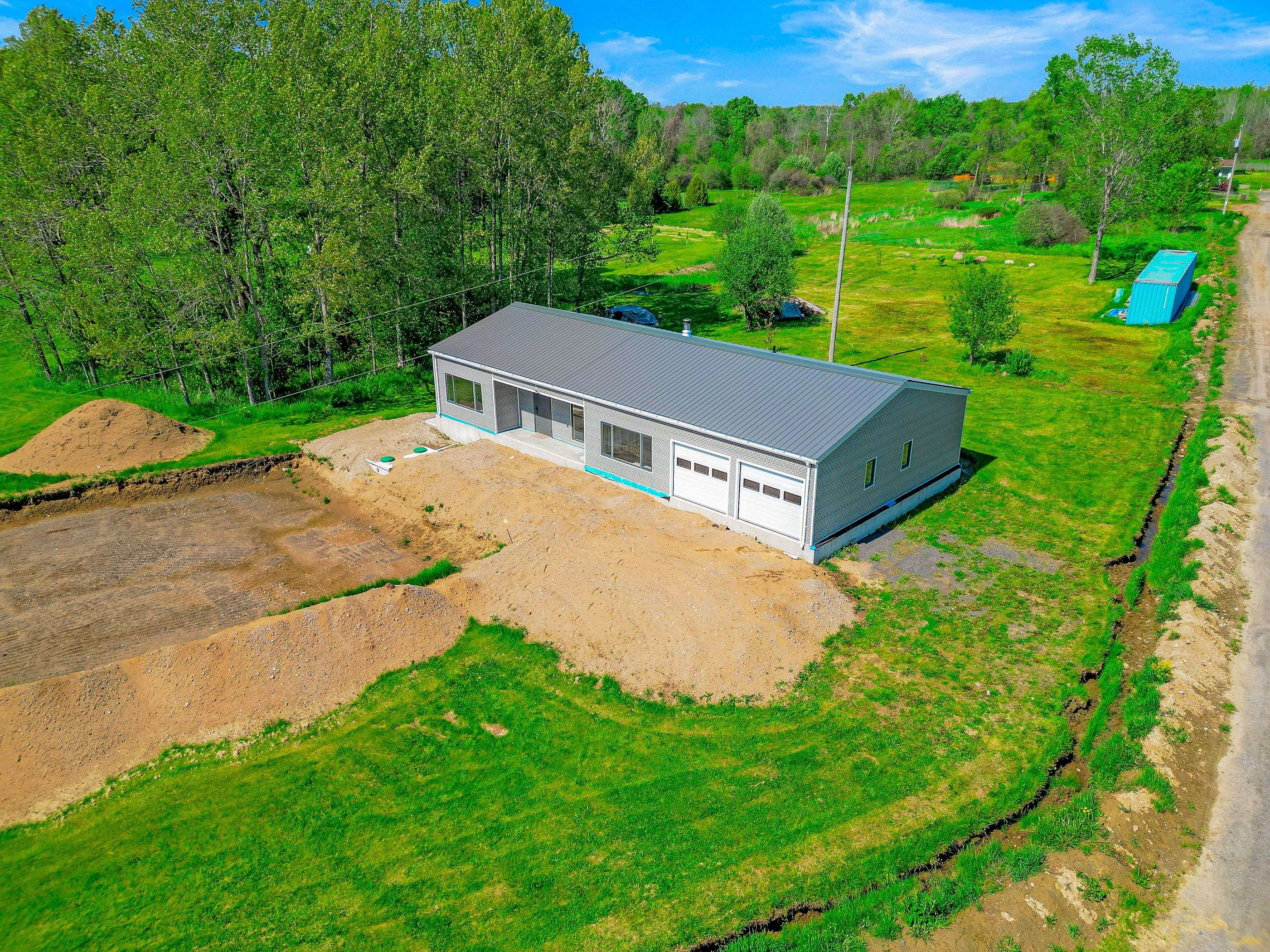 2805 Rocky RD, Augusta, ON K6V 5T1