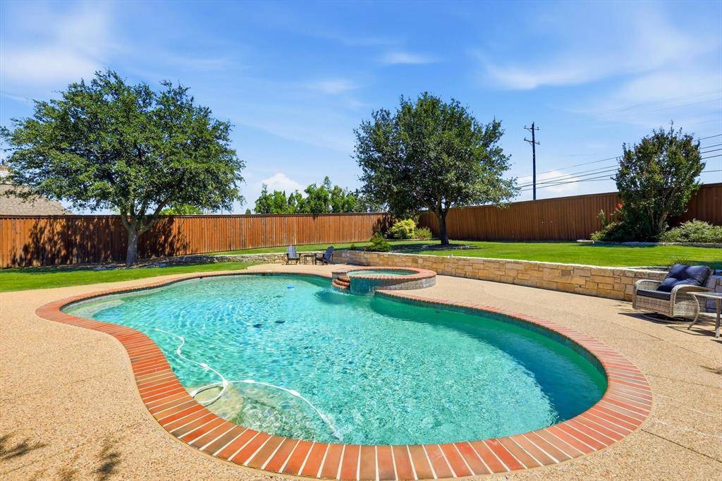 217 Arbor Lane, Haslet, TX 76052