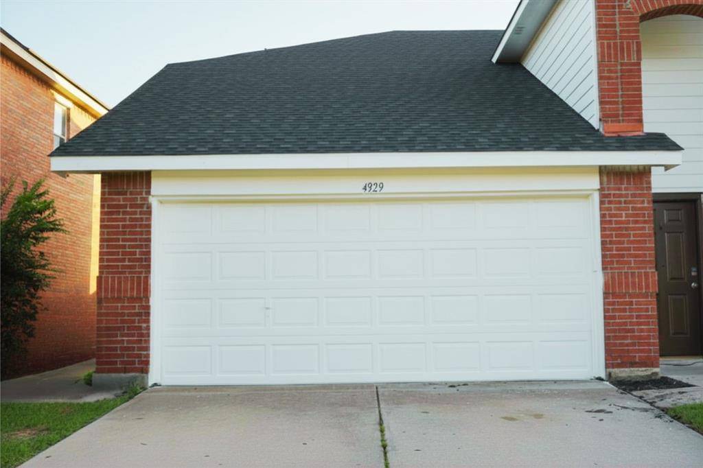 4929 Creek Ridge Trail, Fort Worth, TX 76179