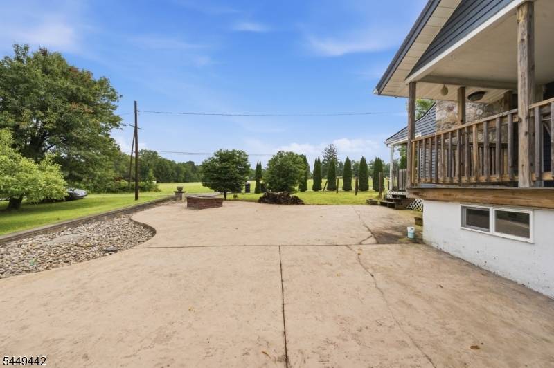7 Marble Hill Rd, Liberty Twp., NJ 07838