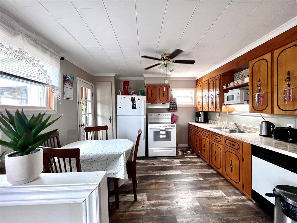 15 Bunkers Hill Road, Fortune, NL A0E1P0