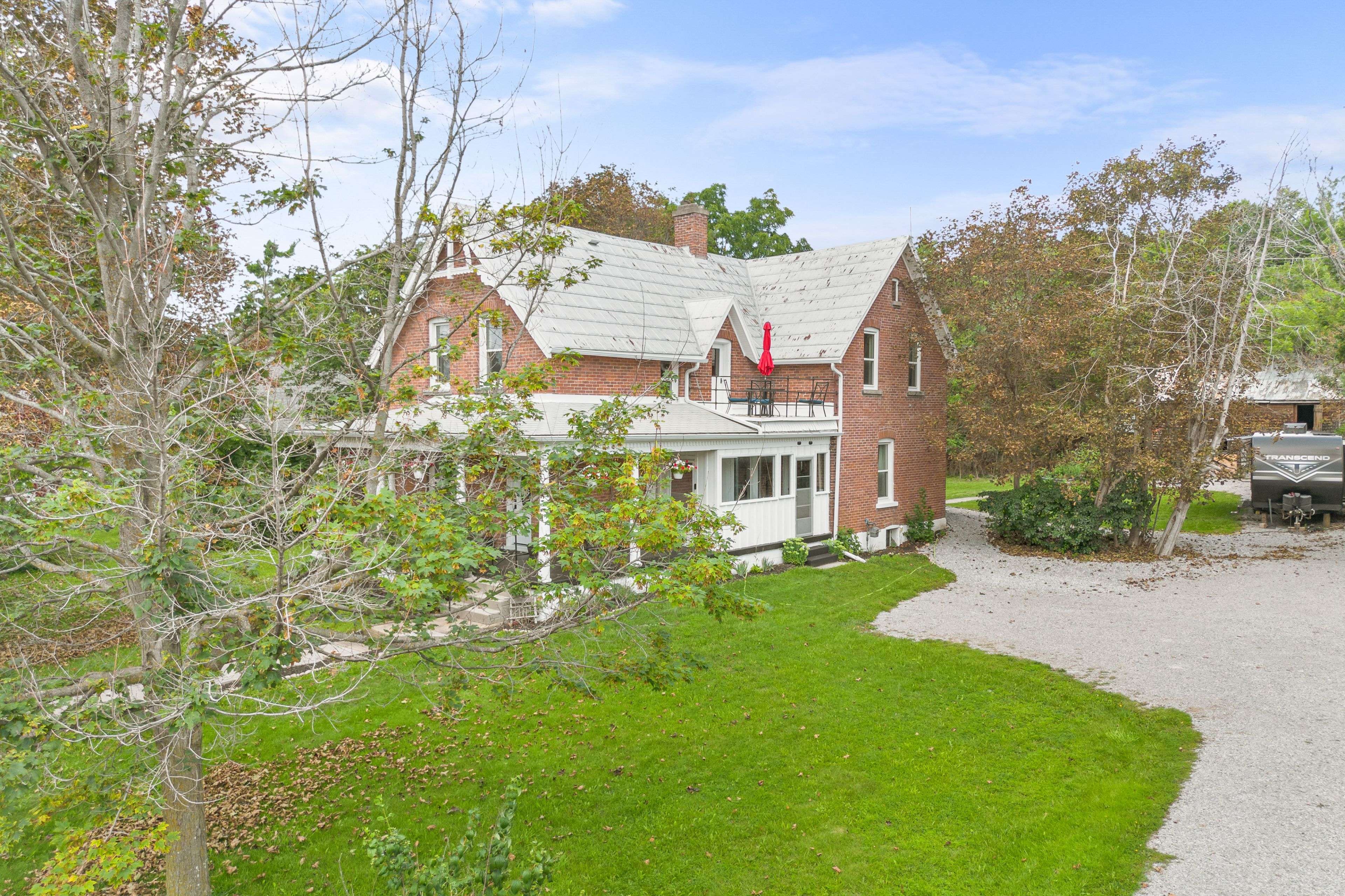 21 Francis ST E, Kawartha Lakes, ON K0M 1N0