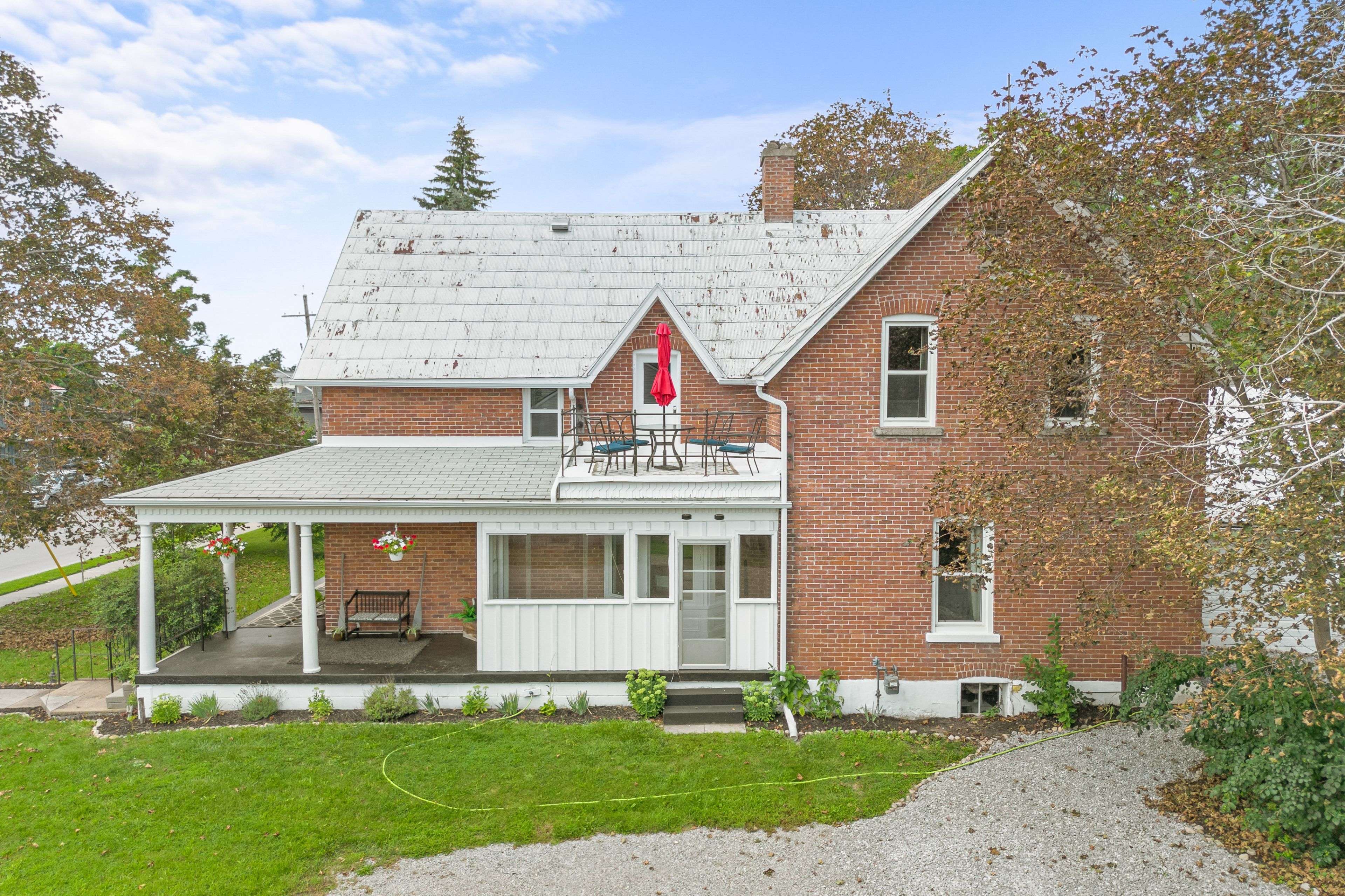21 Francis ST E, Kawartha Lakes, ON K0M 1N0