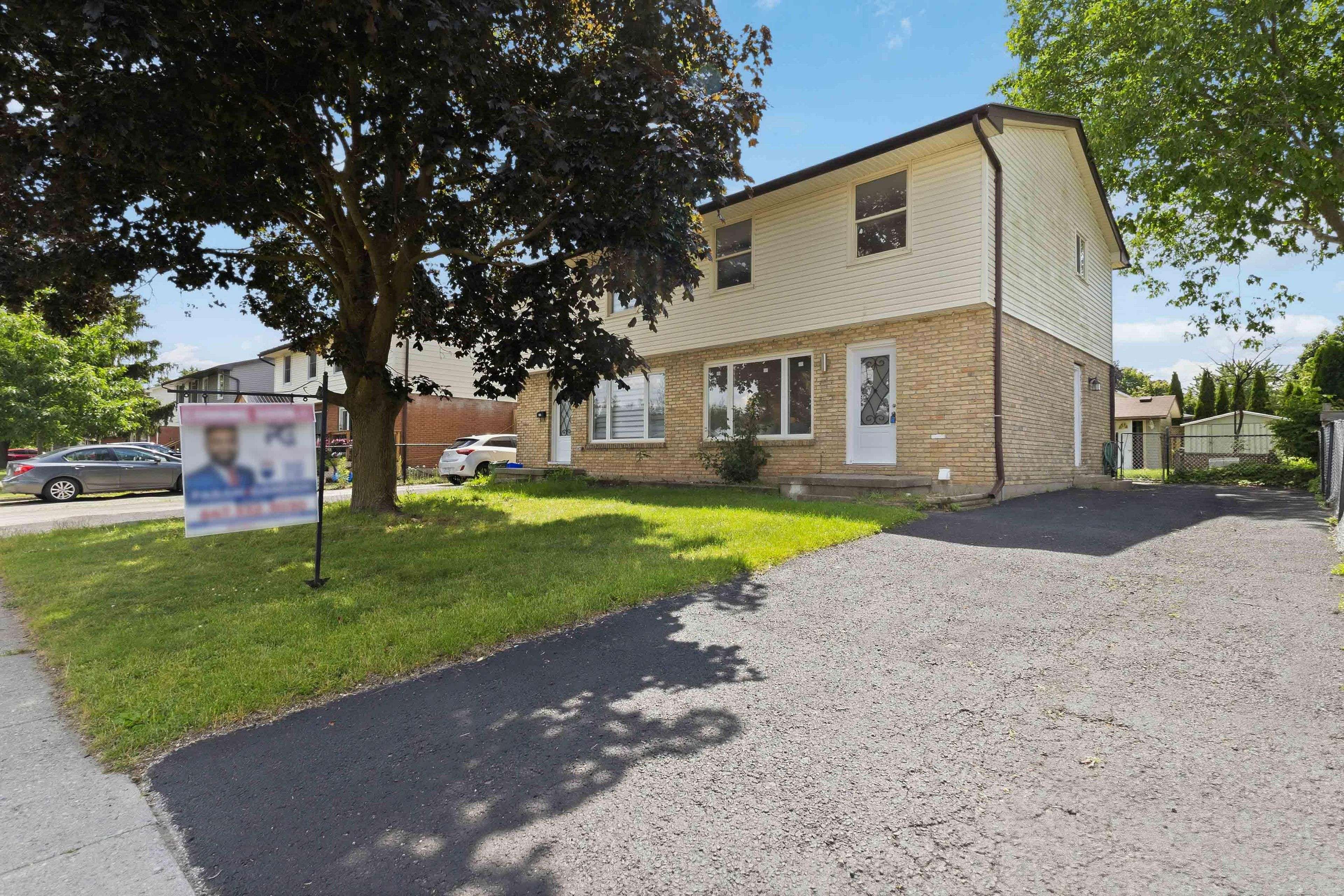 318 Admiral DR, London East, ON N5V 1J1