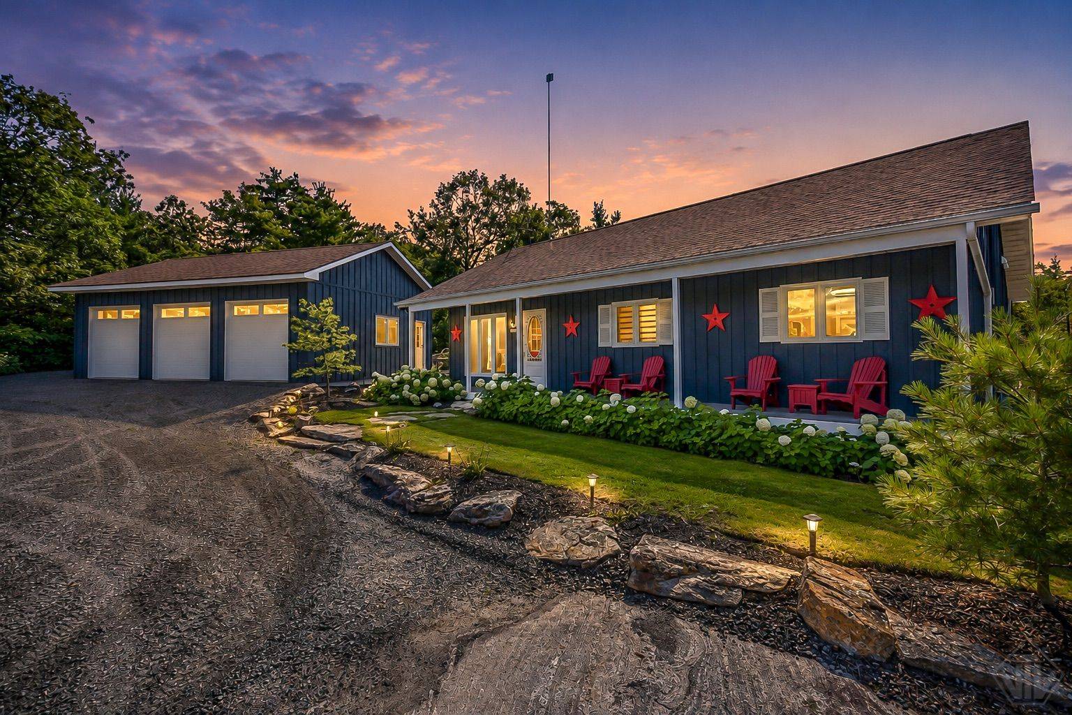 891 Peninsula RD, Gravenhurst, ON P1P 0E2