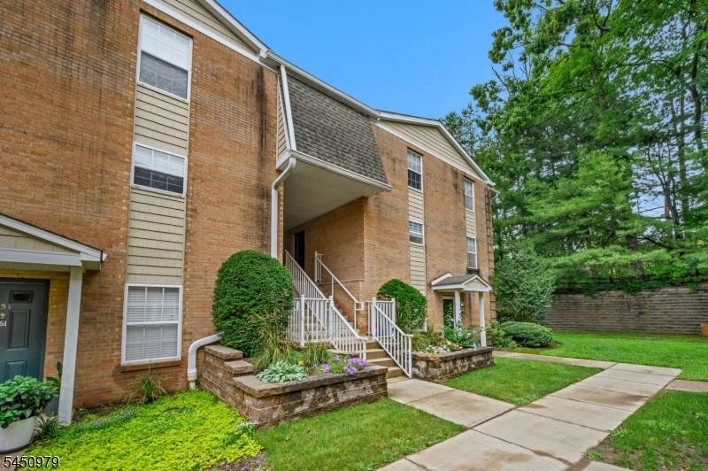 154 Vista Dr #154H, Hanover Twp., NJ 07927