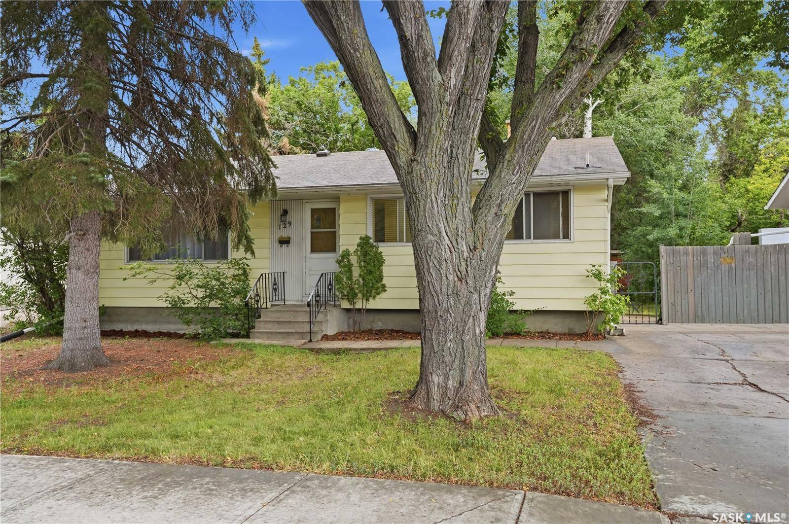 129 Cameron CRESCENT, Regina, SK S4S 2X3