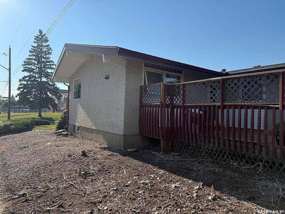 1302 112th STREET, North Battleford, SK S9A 2L7