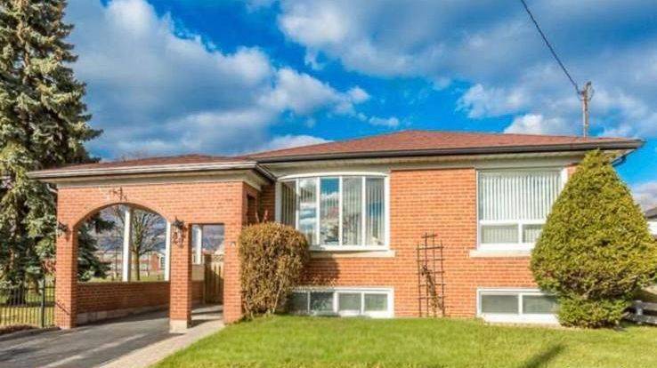 22 Beran DR, Toronto E09, ON M1G 1G1