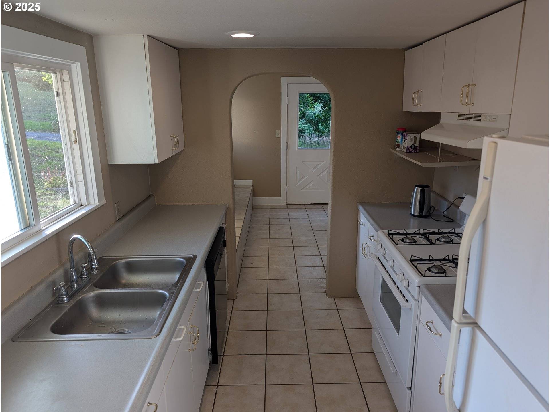 4900 NE H AVE, Neotsu, OR 97364