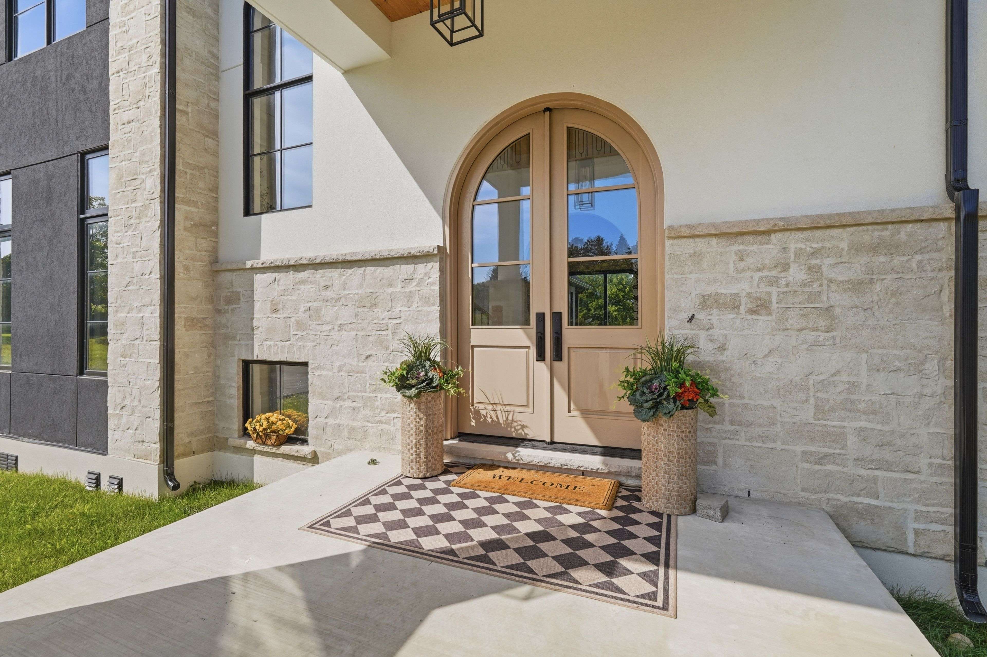17050 McCowan RD, Whitchurch-stouffville, ON L4A 2A5
