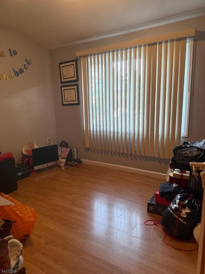 608 Adams Ave, Elizabeth City, NJ 07201
