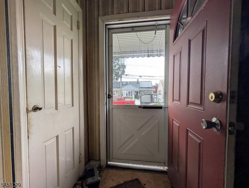 334 Schley St, Newark City, NJ 07112