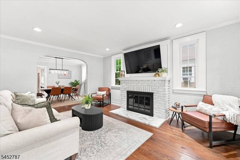 101 Chetwood Ter, Fanwood Boro, NJ 07023