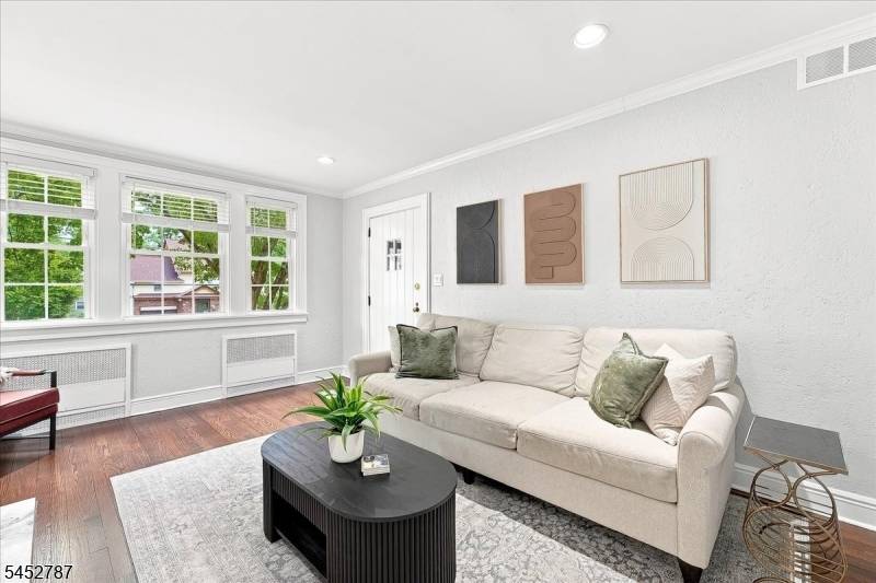 101 Chetwood Ter, Fanwood Boro, NJ 07023