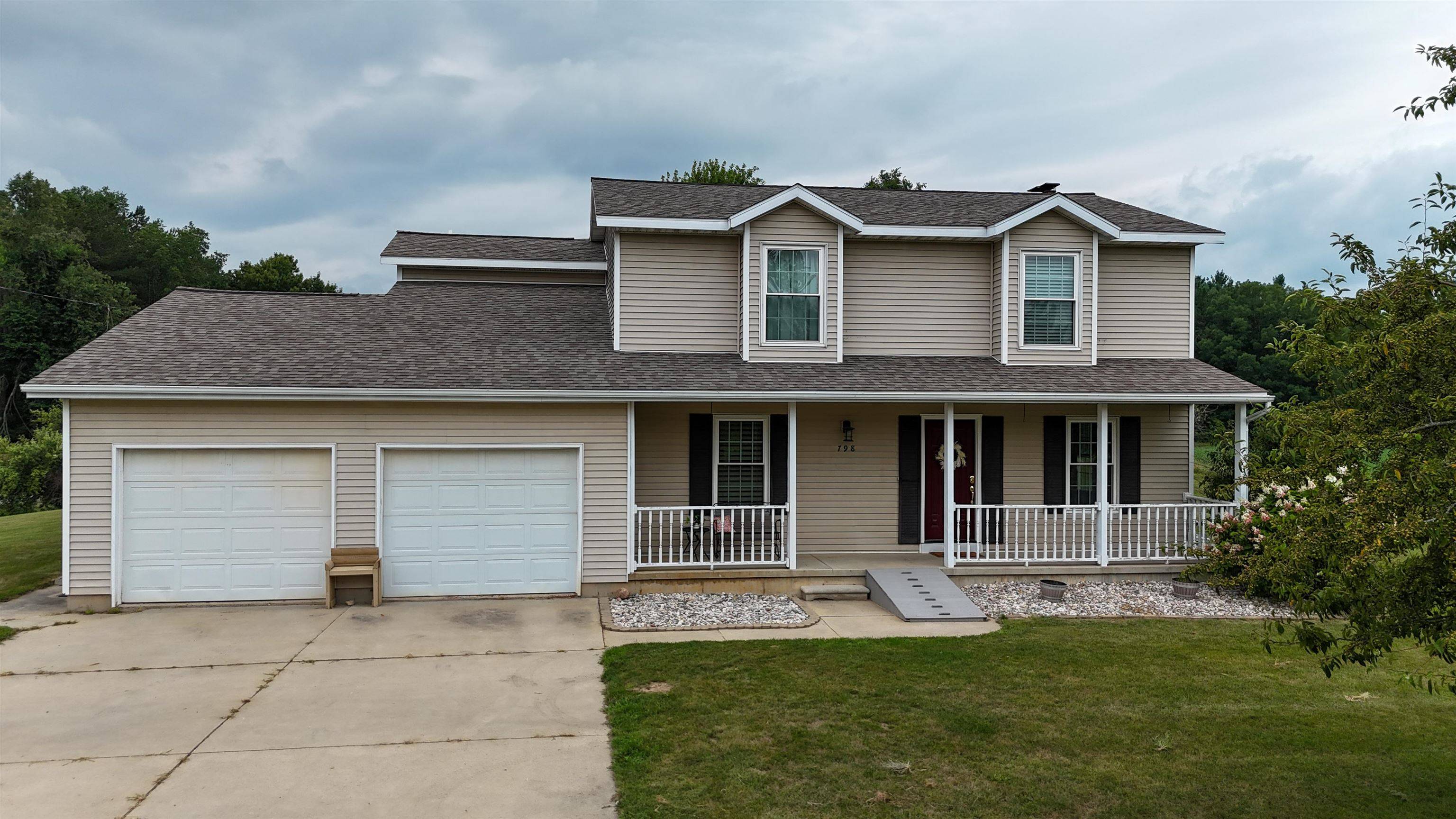 798 S Whiteville RD, Union Twp, MI 48858