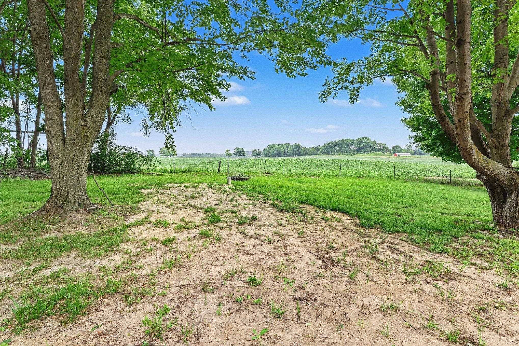 1051 Circle DR, Lake Isabella, MI 48893