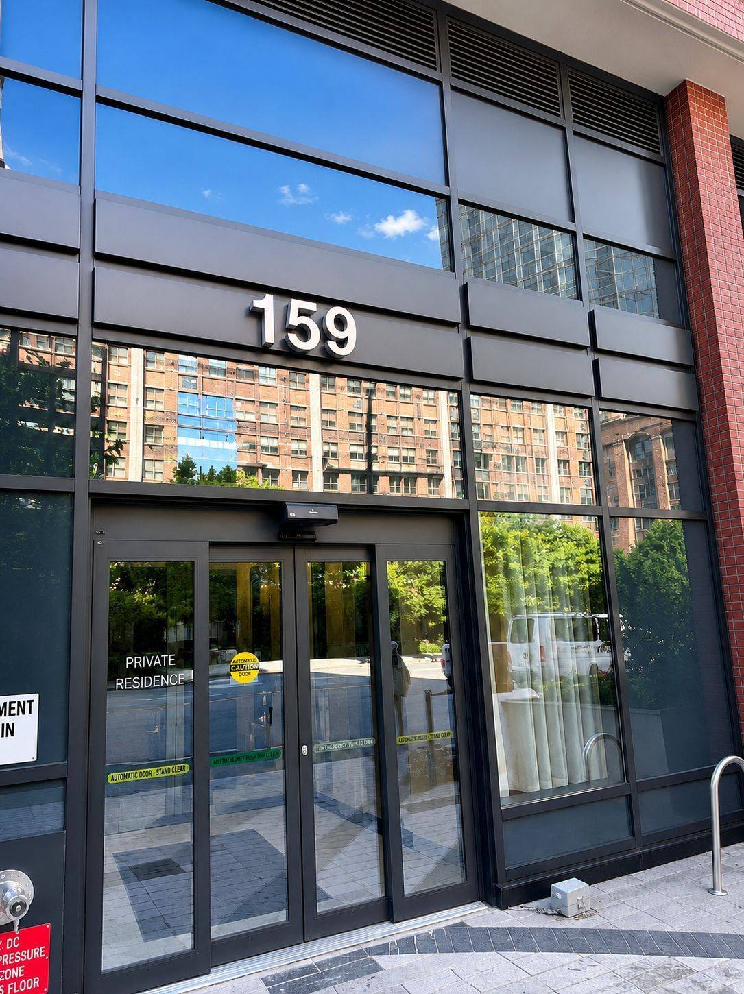 159 Wellesley ST E #404, Toronto C08, ON M4Y 0H5