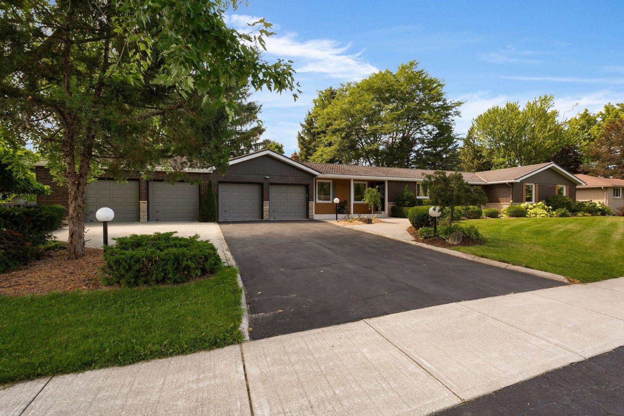 158 Church ST N, New Tecumseth, ON L9R 1M5