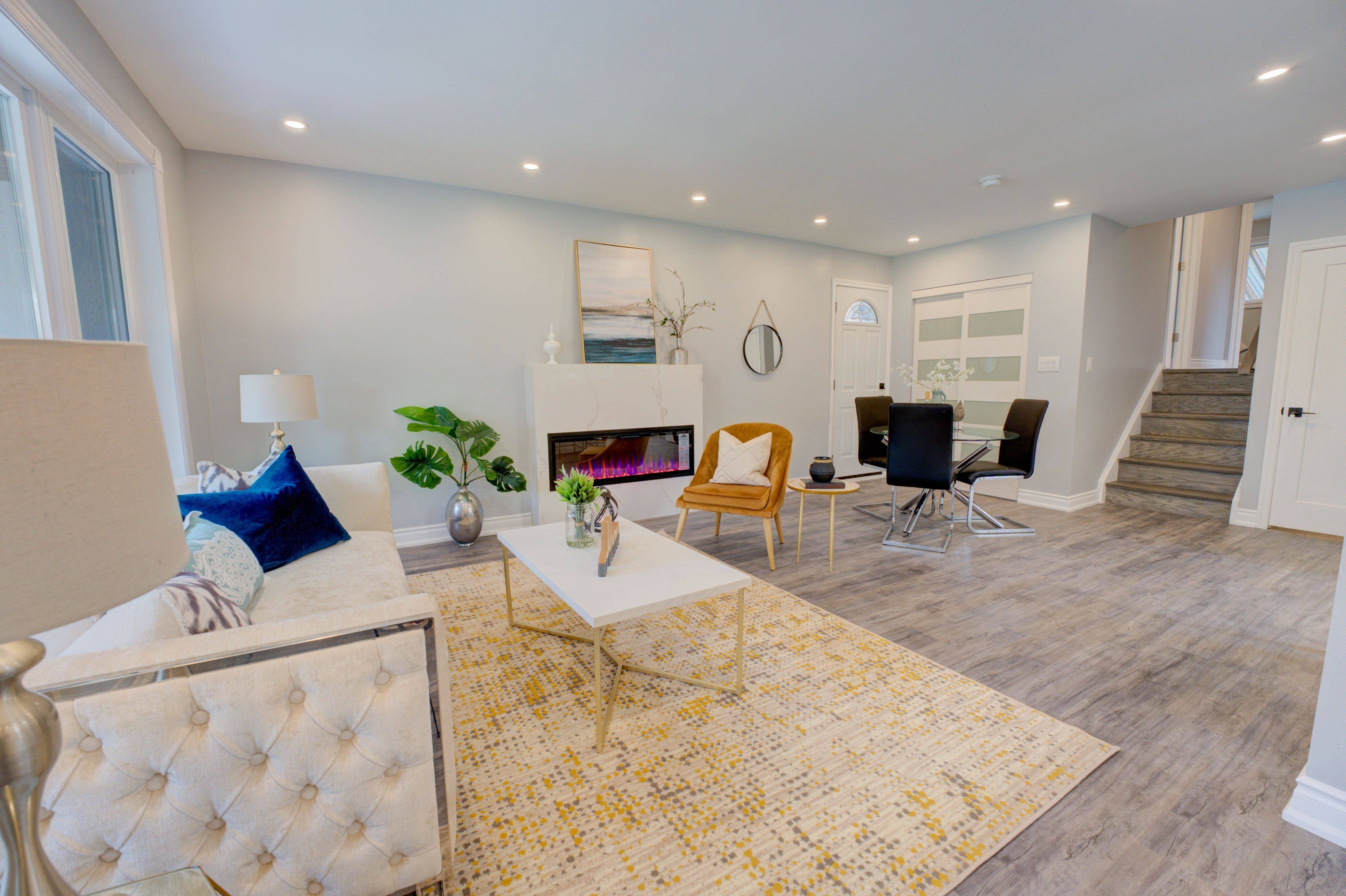 85 Silverstone DR, Toronto W10, ON M9V 3G4