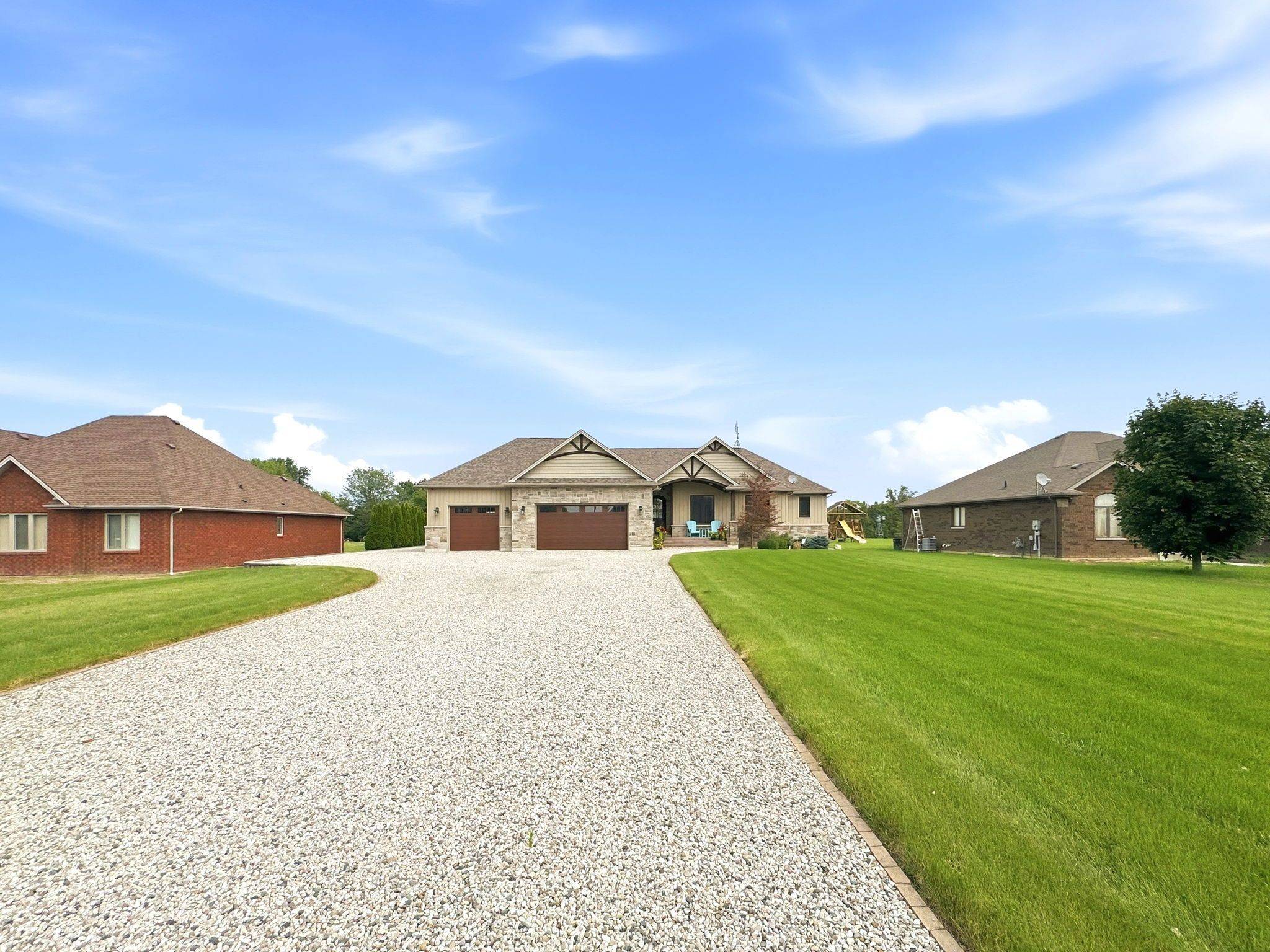 663 County 2 RD, Lakeshore, ON N8L 1K3