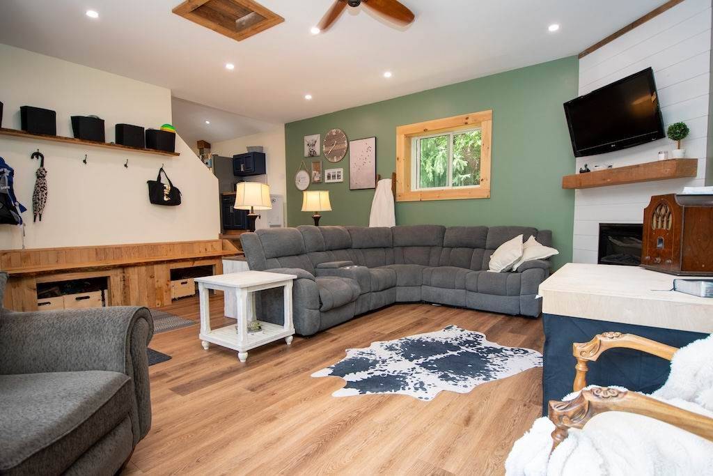 318 & 321 Caves RD, Douro-dummer, ON K0L 3A0