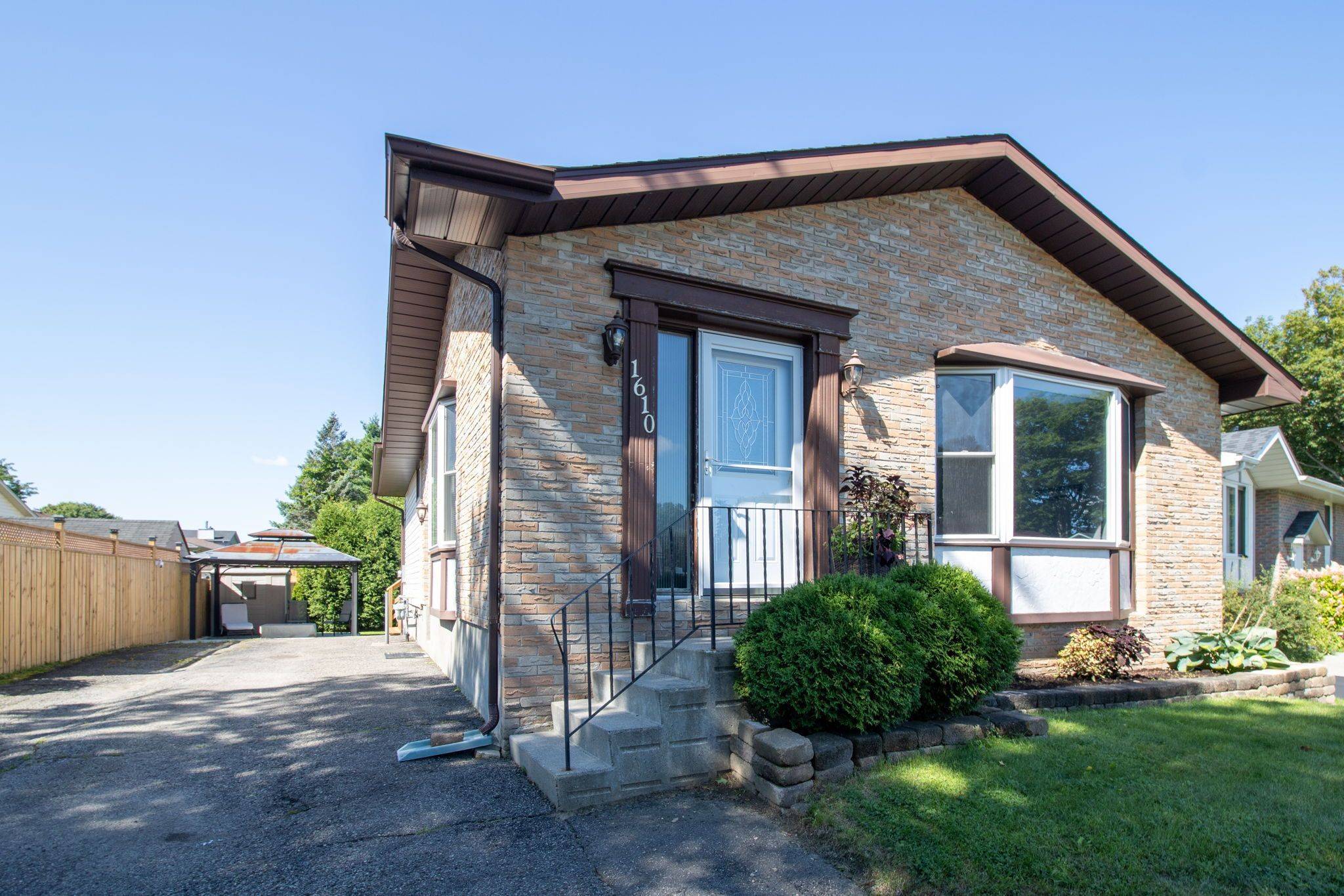 1610 Kensington Pkwy, Brockville, ON K6V 6J2