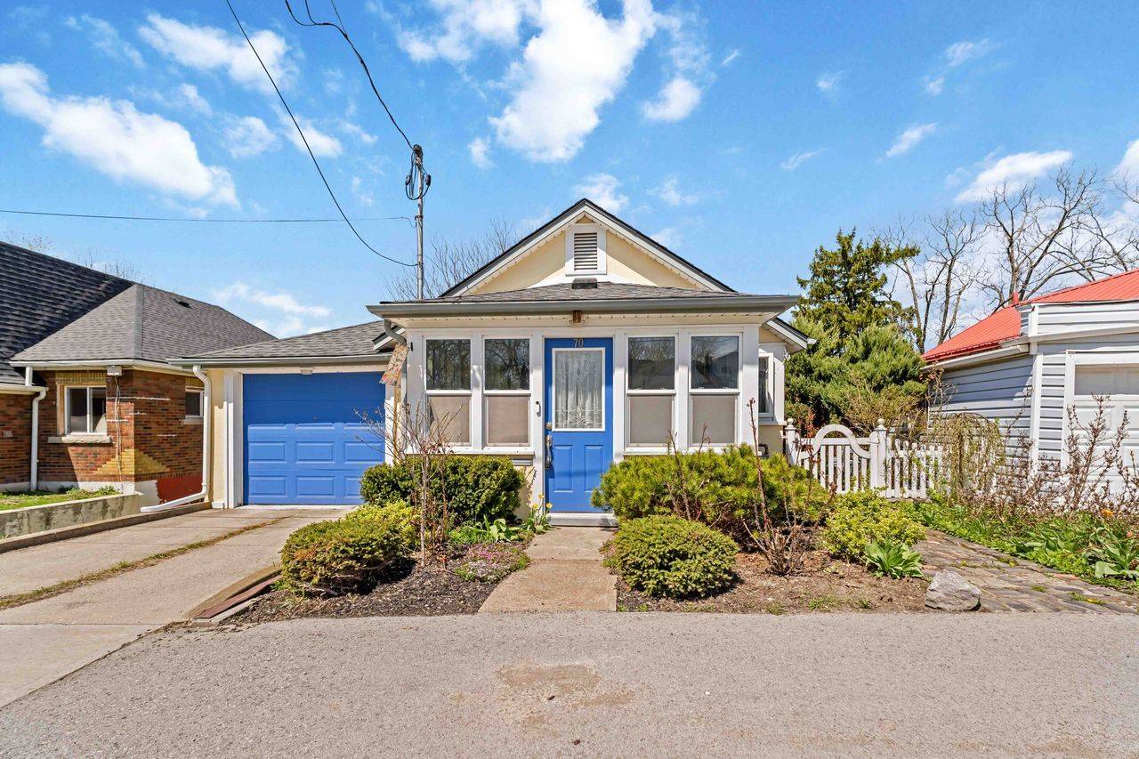 70 RIVERSIDE DR, Welland, ON L3C 5E2