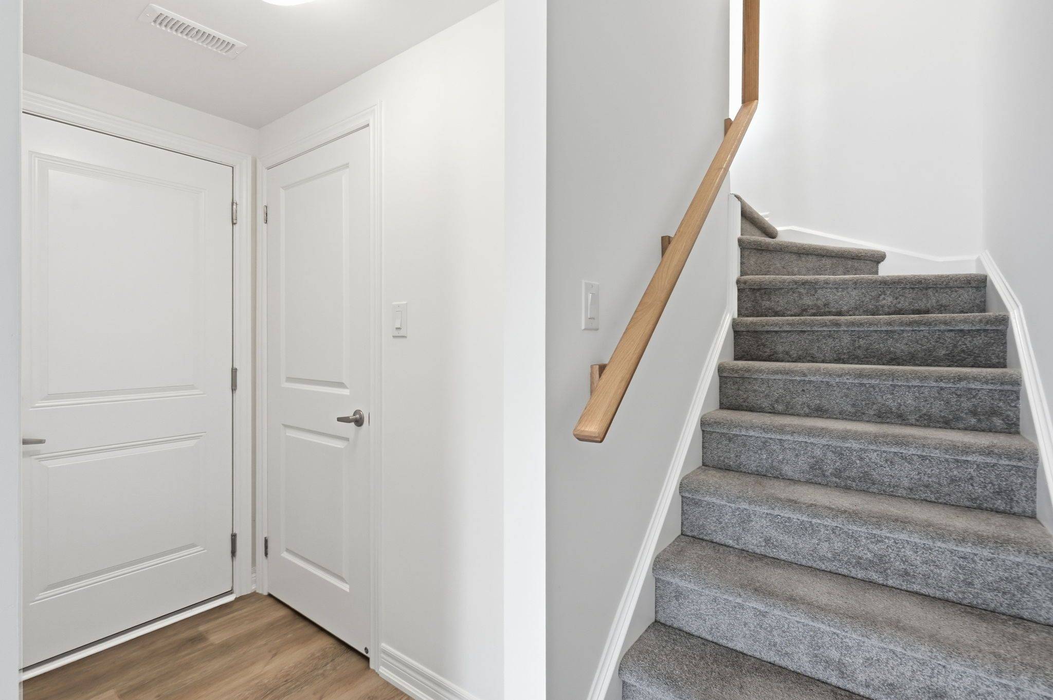 19 Roxanne DR #119, Hamilton, ON L8H 0B6