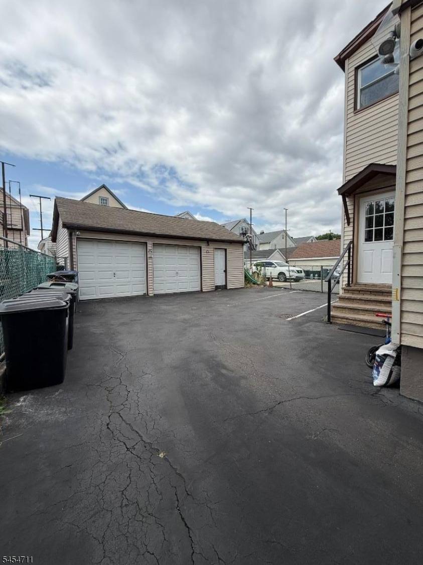 1028 Sheridan Ave, Elizabeth City, NJ 07208