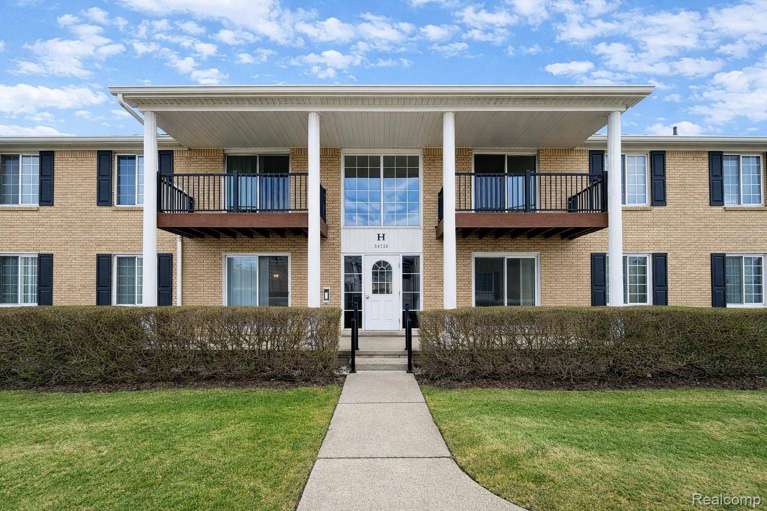 34720 Huntley DR #23, Sterling Heights, MI 48312