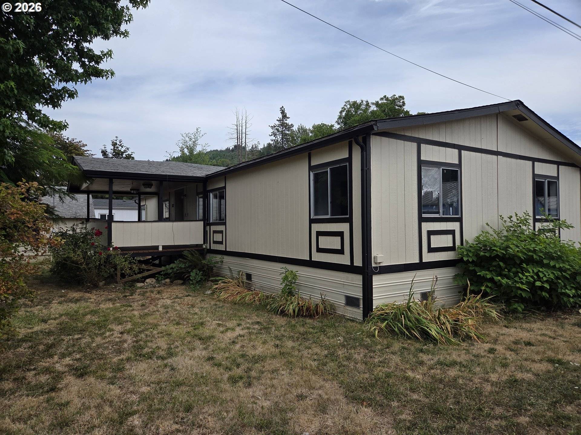 317 APPLEGATE AVE, Drain, OR 97435