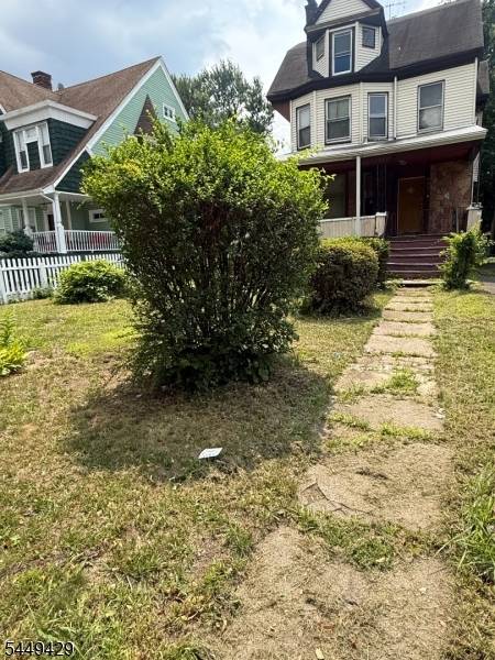 605 Park Ave, East Orange City, NJ 07017