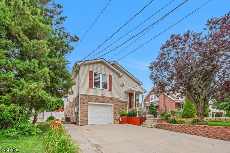 605 Corliss Ave, Phillipsburg Town, NJ 08865