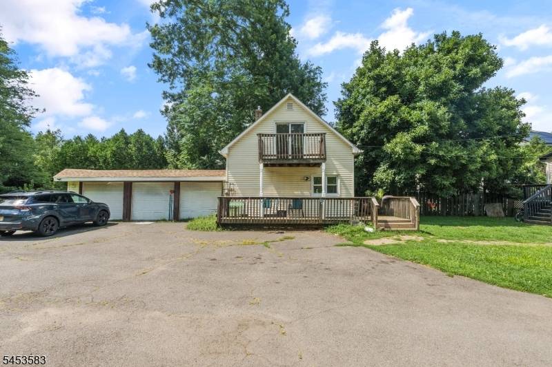 192-194 Deans Ln, South Brunswick Twp., NJ 08852
