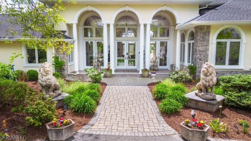 906 W End Dr, Stillwater Twp., NJ 07860