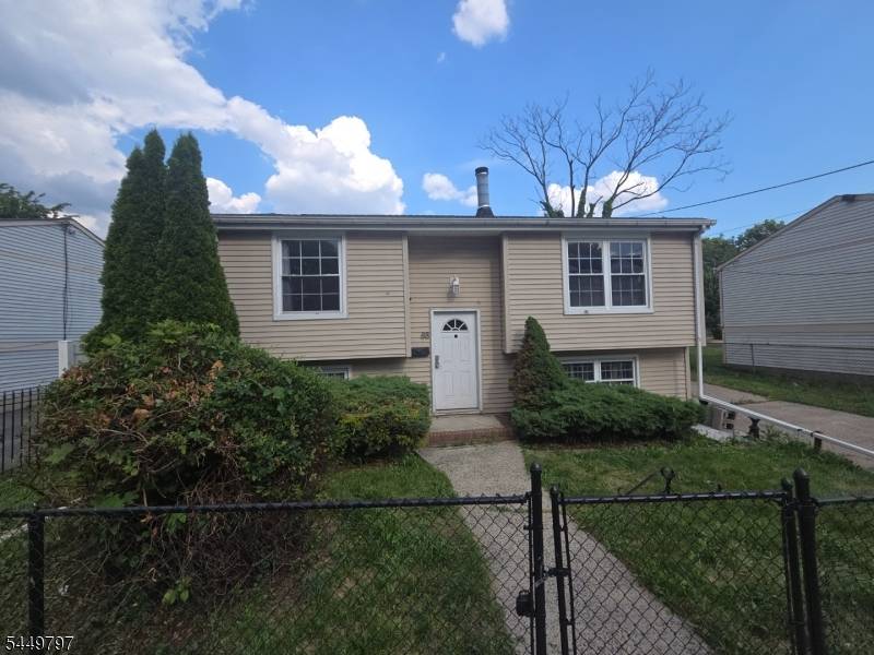 88-90 Halstead ST, Newark City, NJ 07106