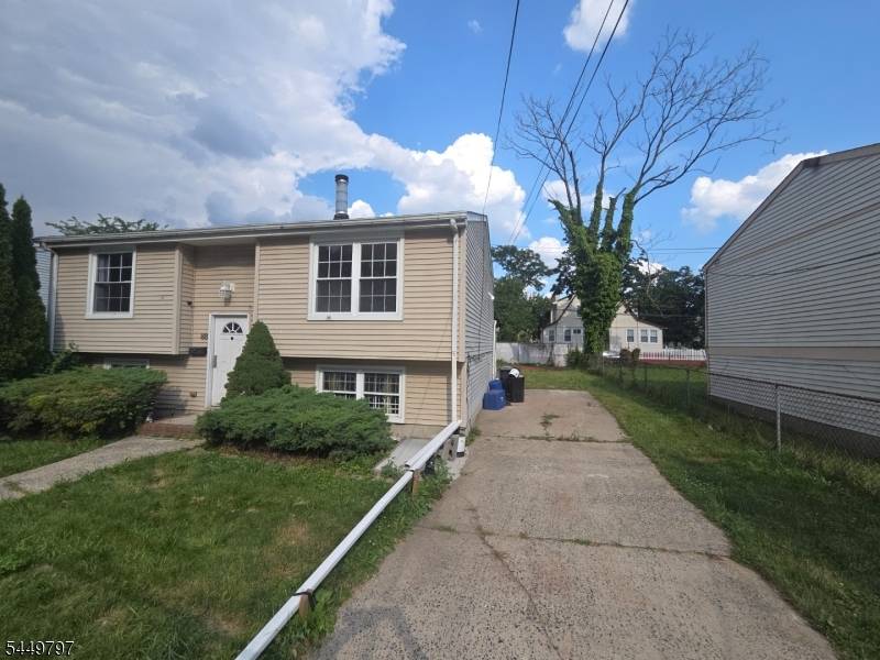 88-90 Halstead ST, Newark City, NJ 07106