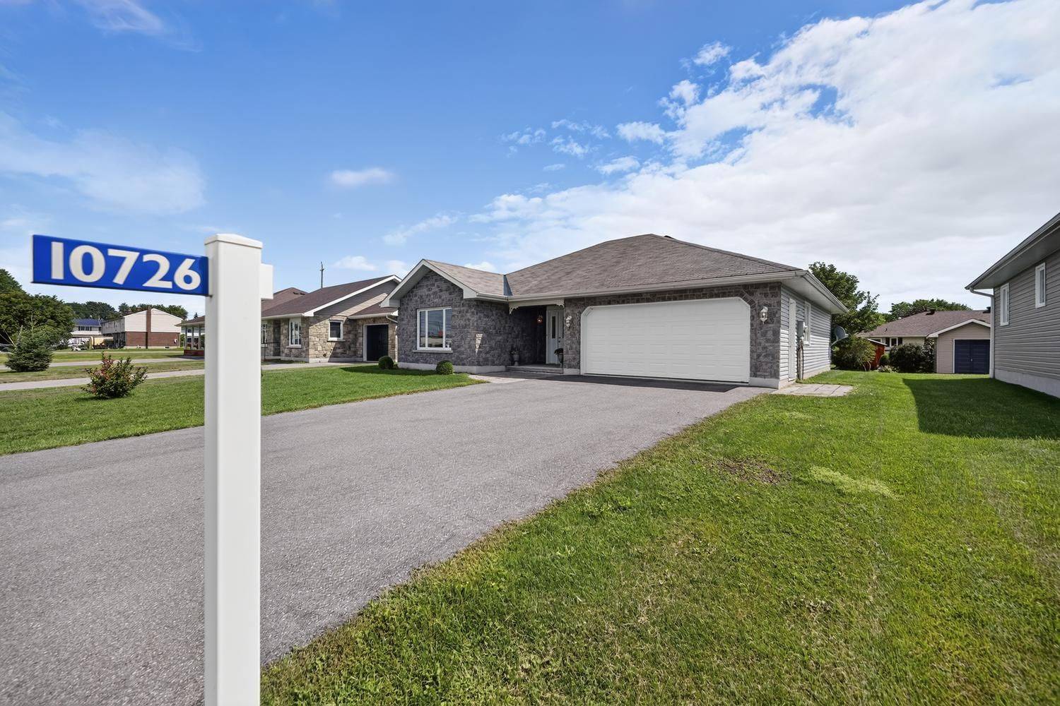 10726 West End TER E, South Dundas, ON K0E 1K0