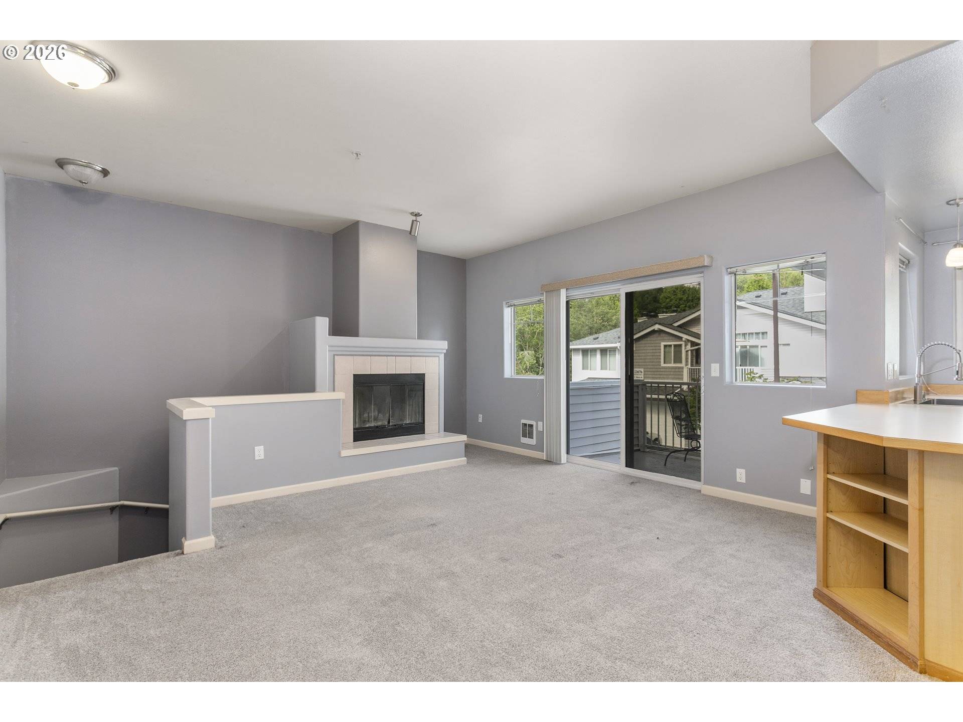 13682 SW HALL BLVD #3, Tigard, OR 97223