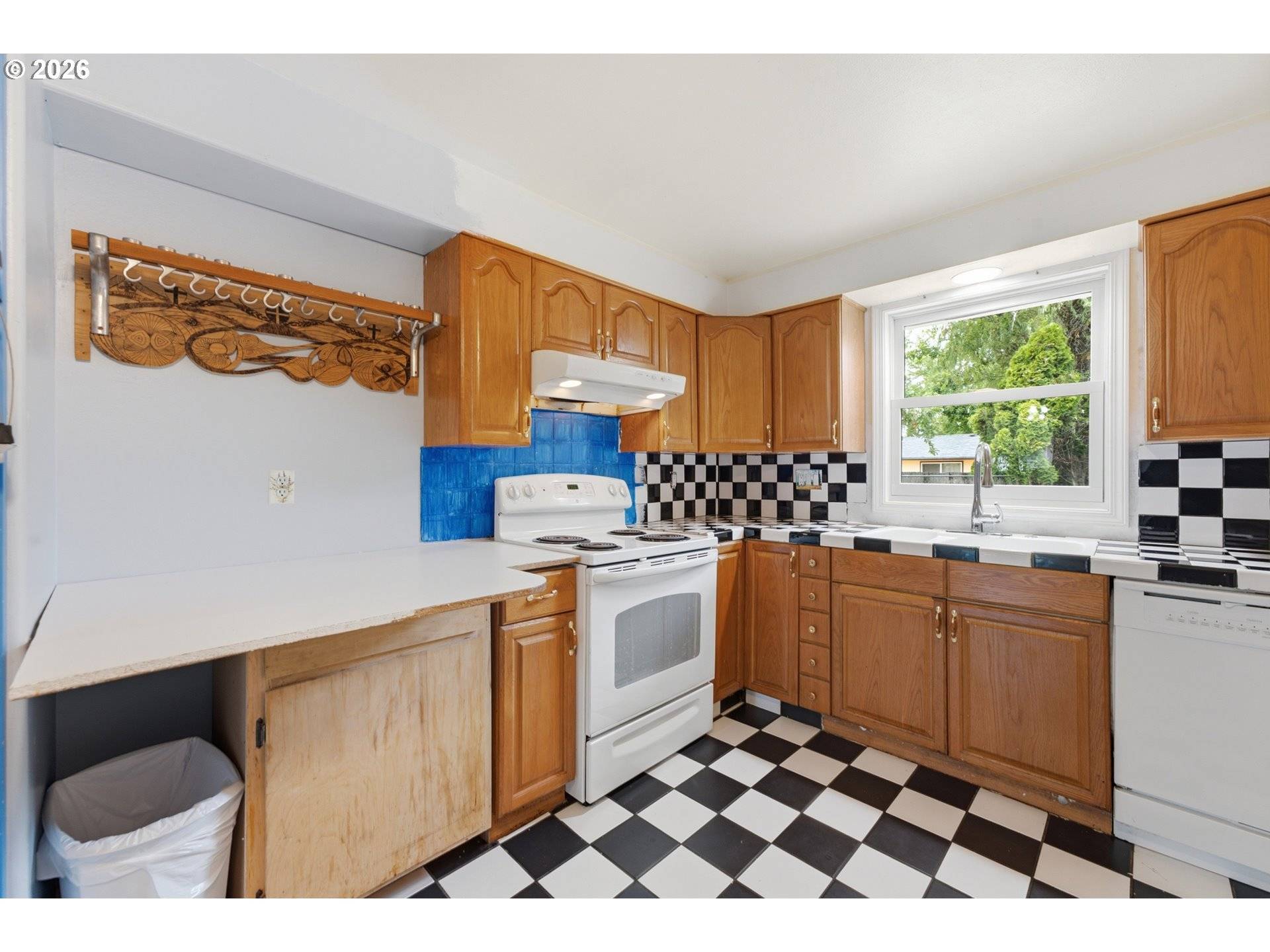 3289 KEEN AVE NE, Salem, OR 97301