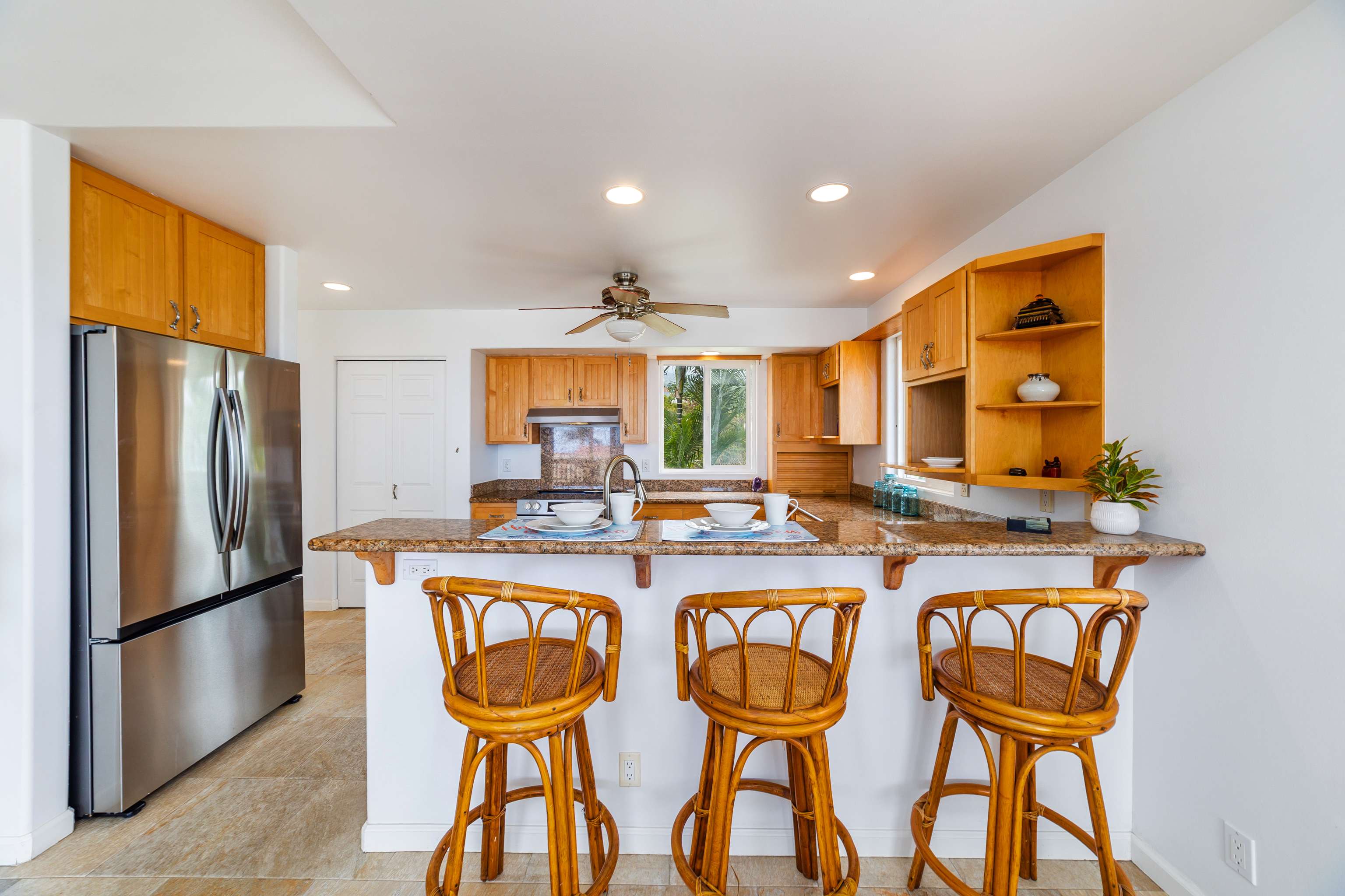 73-4346 LUNAHANA PL, Kailua Kona, HI 96740