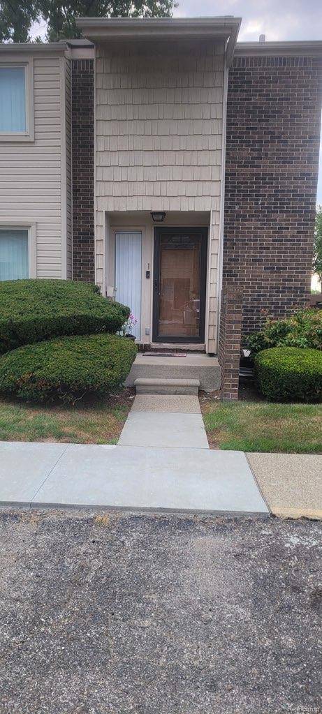 1 Fredericksburg Towne ST #1, Southfield, MI 48075