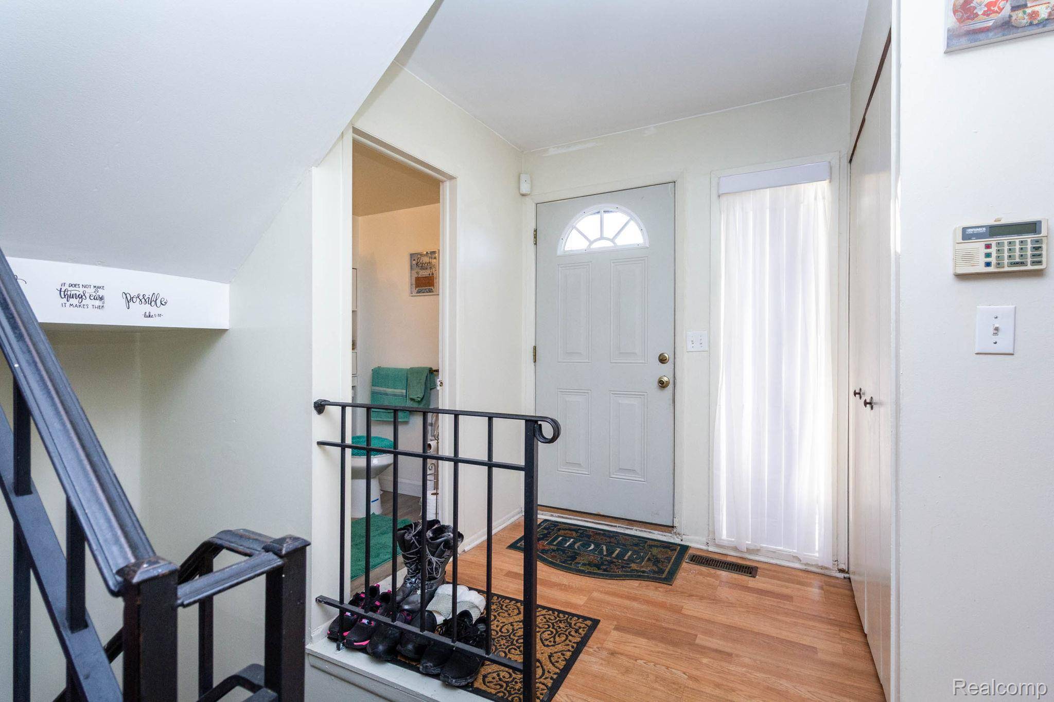 1 Fredericksburg Towne ST #1, Southfield, MI 48075