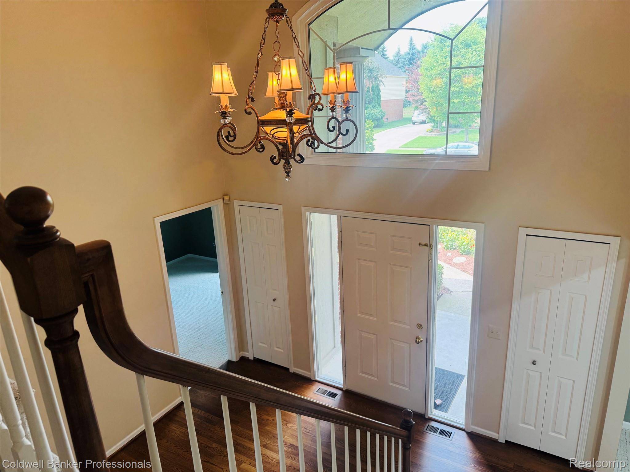 171 Millstone DR, Troy, MI 48084